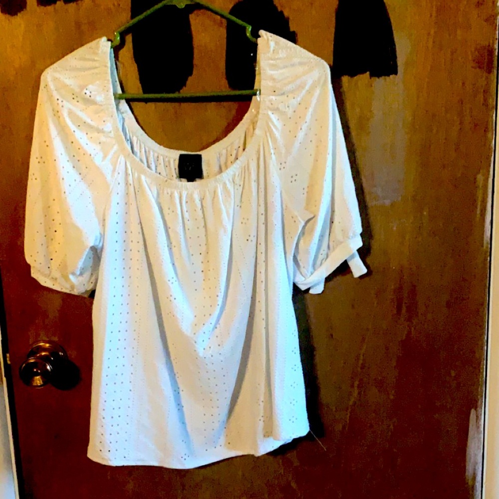 Large W5 off the shoulder dress shirt
